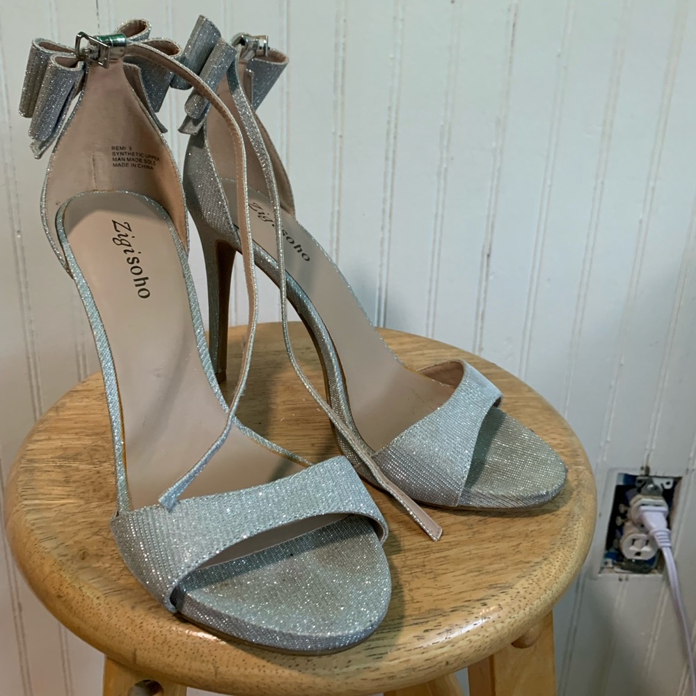 Silver heels used